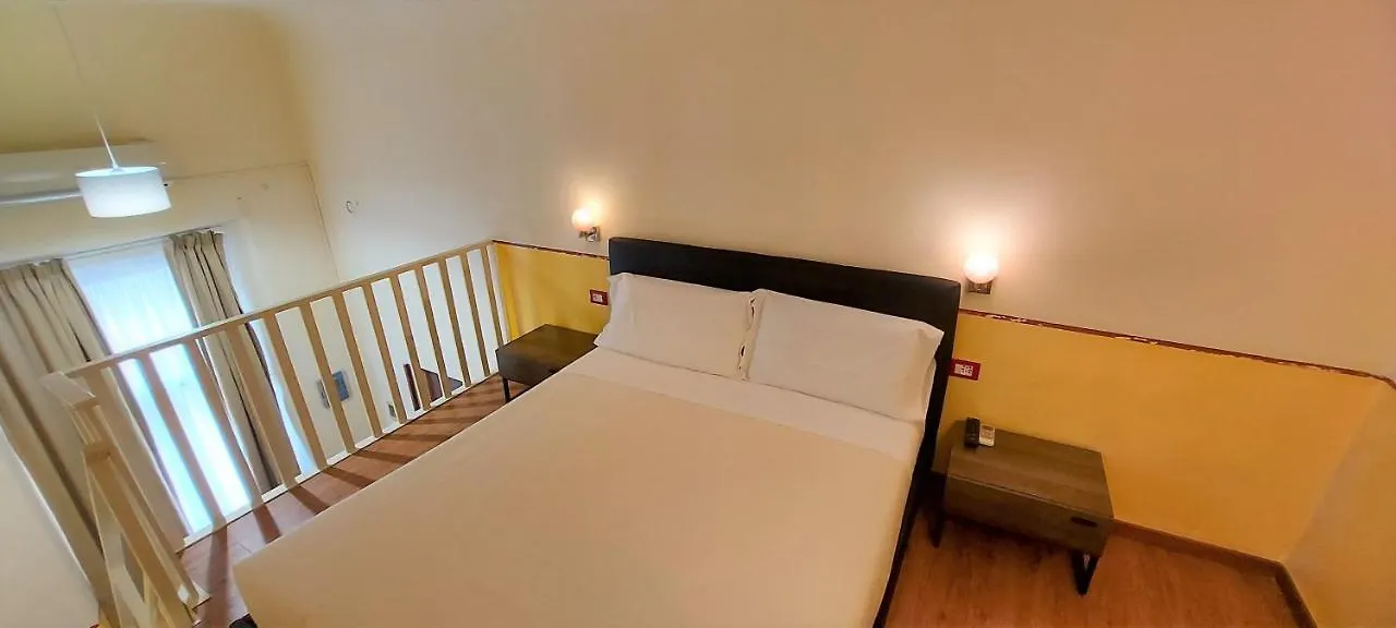 Hotel Ester Florens 3*,  Italien