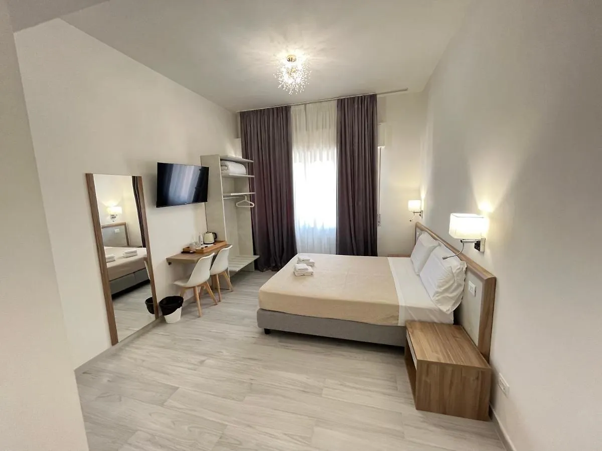 Hotel Ester Florens