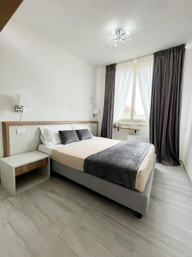 Hotel Ester Florens